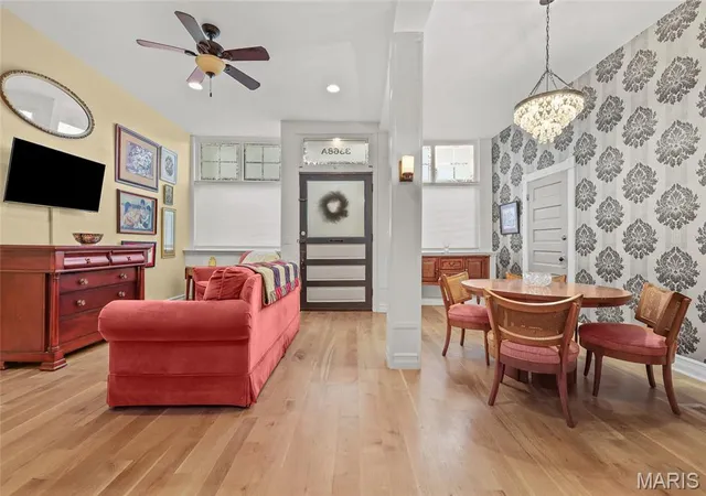 Photo 4 of Single family home for sale at 3368 Oxford Blvd, Saint Louis, MO 63143 | MLS# MIS26063015 | Listing updated on 2026-10-03