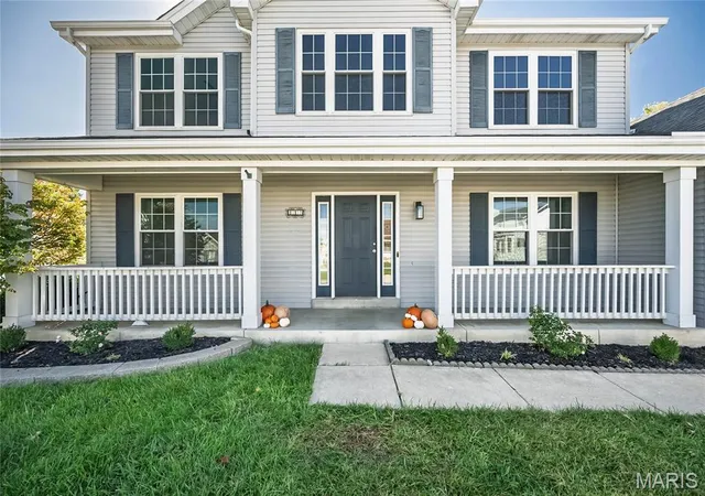 Photo 2 of Single family home for sale at 117 Black Lantern Trl, Saint Peters, MO 63376 | MLS# MIS26063023 | Listing updated on 2026-10-25