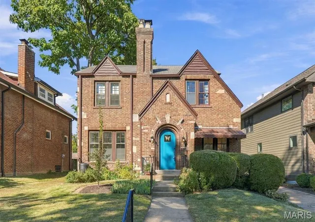 Single family home for sale at 7465 Teasdale Ave, Saint Louis, MO 63130 | MLS# MIS26063026