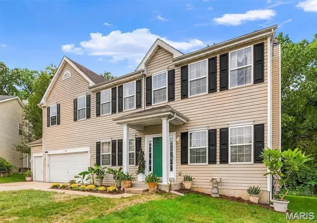 Photo 2 of Single family home for sale at 5517 Regency Woods Manor, Imperial, MO 63052 | MLS# MIS26063031 | Listing updated on 2026-10-06