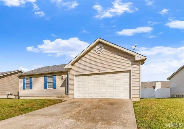 Photo 3 of Single family home for sale at 5 Rockford Ct, Troy, MO 63379 | MLS# MIS26063032 | Listing updated on 2026-10-05