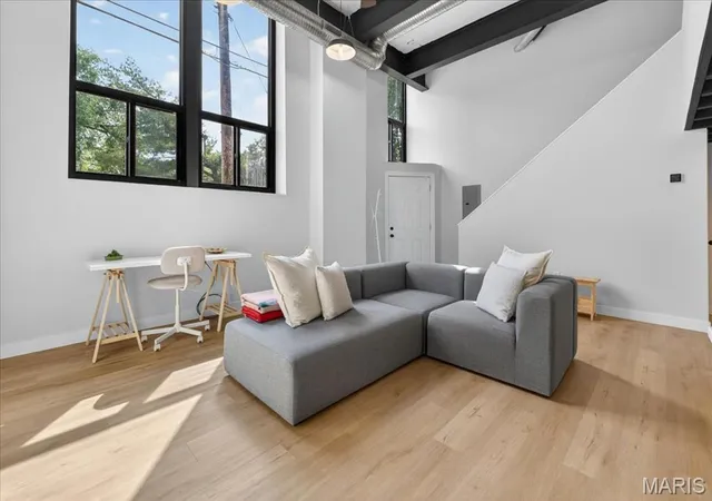 Photo 3 of Condo for sale at 1523 S 10th Street #105, Saint Louis, MO 63104 | MLS# MIS26063033 | Listing updated on 2026-10-09