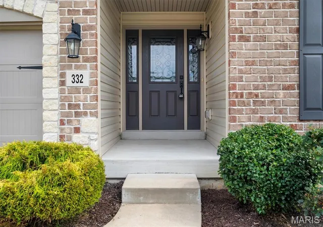 Photo 3 of Single family home for sale at 332 Mystic Brk Dr, O Fallon, MO 63366 | MLS# MIS26063042 | Listing updated on 2026-10-06