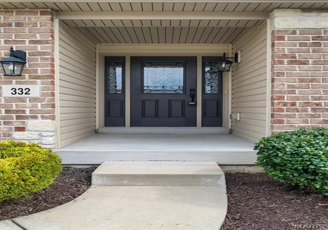Photo 4 of Single family home for sale at 332 Mystic Brk Dr, O Fallon, MO 63366 | MLS# MIS26063042 | Listing updated on 2026-10-06