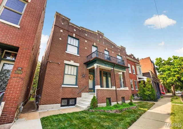 Photo 2 of Multi family home for sale at 2909 Missouri Ave, Saint Louis, MO 63118 | MLS# MIS26063043 | Listing updated on 2026-10-05
