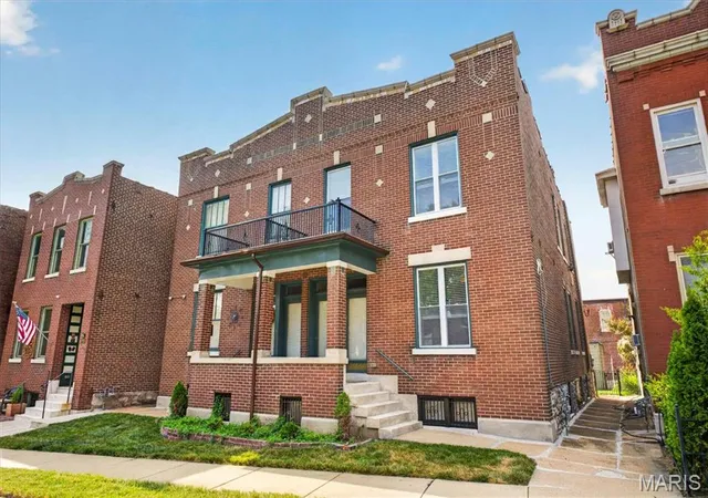 Photo 3 of Multi family home for sale at 2909 Missouri Ave, Saint Louis, MO 63118 | MLS# MIS26063043 | Listing updated on 2026-10-05