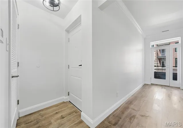 Photo 3 of Condo for sale at 527 Clara Ave #10, Saint Louis, MO 63112 | MLS# MIS26063045 | Listing updated on 2026-10-07