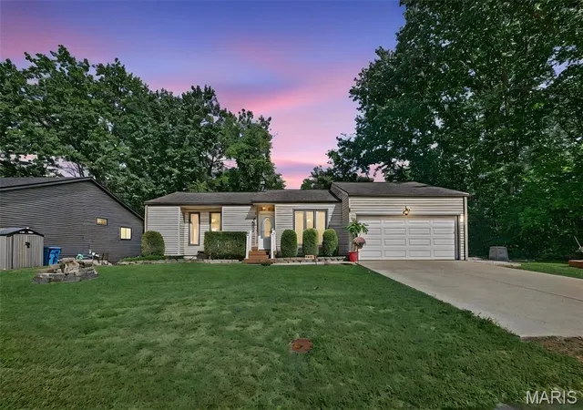 Photo 2 of Single family home for sale at 1880 Sextant Dr, Worden, IL 62097 | MLS# MIS26063056 | Listing updated on 2026-10-05