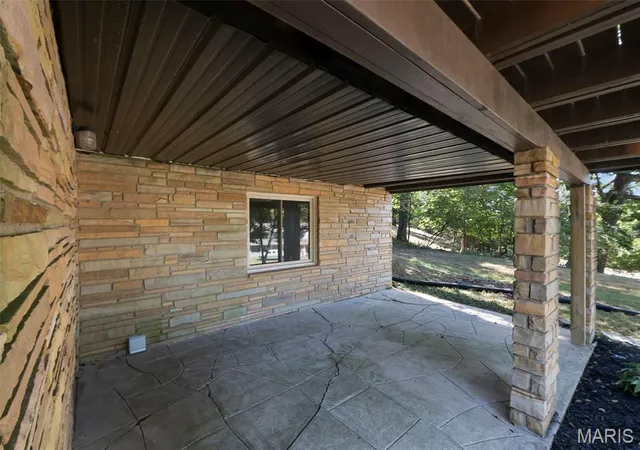 Photo 3 of Single family home for sale at 1929 W Cape Rock Dr, Cape Girardeau, MO 63701 | MLS# MIS26063061 | Listing updated on 2026-10-02