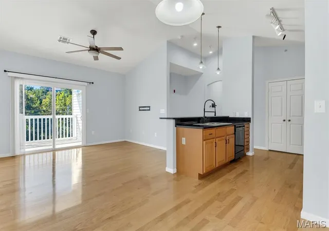 Photo 3 of Condo for sale at 37 Kassebaum Ln #305, Saint Louis, MO 63129 | MLS# MIS26063062 | Listing updated on 2026-10-19