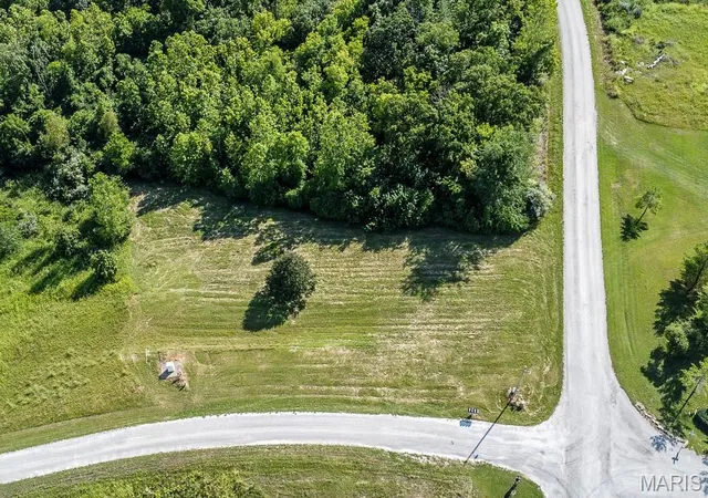 Photo 2 of Land for sale at 658 Quarry Rd, Golden Eagle, IL 62036 | MLS# MIS26063066 | Listing updated on 2026-09-30