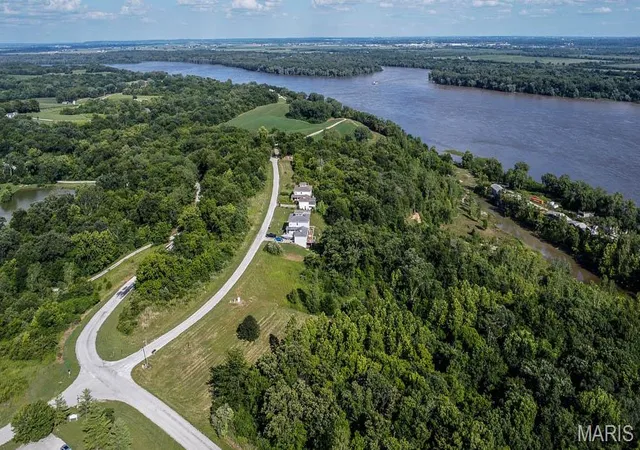 Photo 4 of Land for sale at 658 Quarry Rd, Golden Eagle, IL 62036 | MLS# MIS26063066 | Listing updated on 2026-09-30