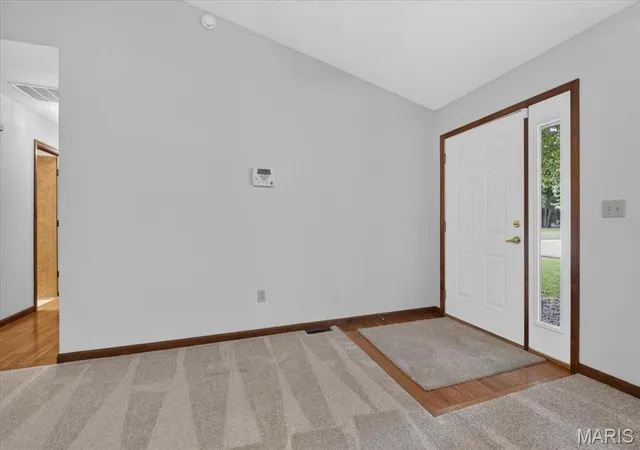 Photo 3 of Single family home for sale at 801 Green Hvn Dr, Swansea, IL 62226 | MLS# MIS26063077 | Listing updated on 2026-10-07