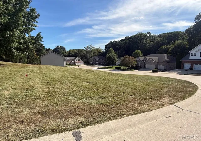 Photo 3 of Land for sale at 34 Wolfe Crk Ct, Glen Carbon, IL 62034 | MLS# MIS26063078 | Listing updated on 2026-10-01