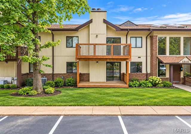 Photo 1 of Condo for sale at 1514 Summer Run Dr #206, Florissant, MO 63033 | MLS# MIS26063083 | Listing updated on 2026-10-15