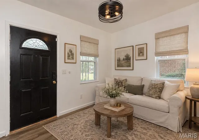Photo 3 of Single family home for sale at 8400 Evans Ave, Saint Louis, MO 63121 | MLS# MIS26063088 | Listing updated on 2026-10-05