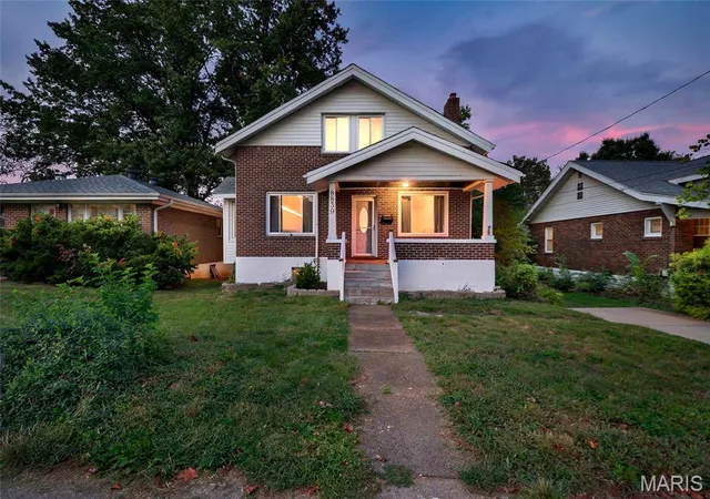 Photo 2 of Single family home for sale at 8839 Forest Ave, Saint Louis, MO 63114 | MLS# MIS26063095 | Listing updated on 2026-10-04