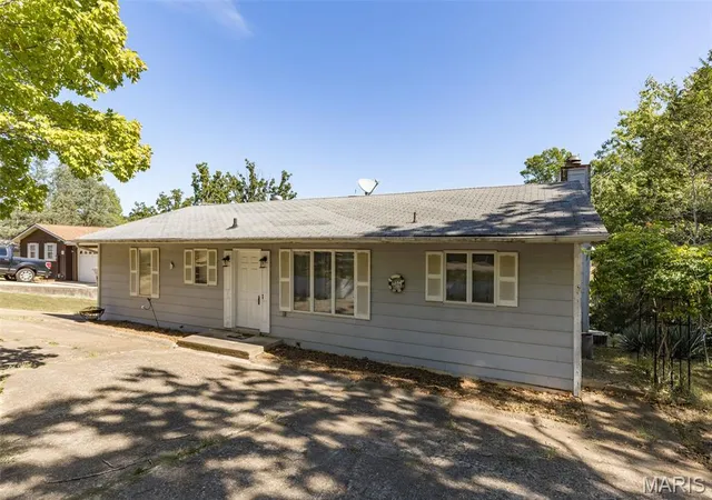 Photo 2 of Single family home for sale at 1713 Rue Marseilles, Bonne Terre, MO 63628 | MLS# MIS26063098 | Listing updated on 2026-10-05