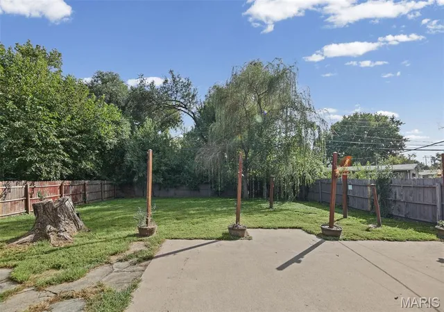 Photo 4 of Single family home for sale at 2108 Saint Clair Ave, Granite City, IL 62040 | MLS# MIS26063101 | Listing updated on 2026-10-06