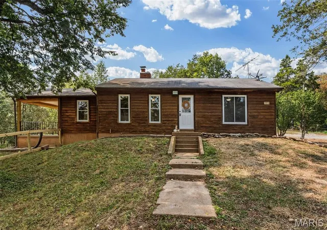 Photo 2 of Single family home for sale at 777 Canter Crk Ln, Cedar Hill, MO 63016 | MLS# MIS26063103 | Listing updated on 2026-10-05