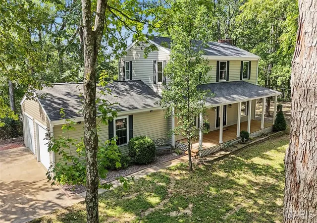 Photo 1 of Single family home for sale at 19307 Luetkemeier Ln, Marthasville, MO 63357 | MLS# MIS26063106 | Listing updated on 2026-10-04