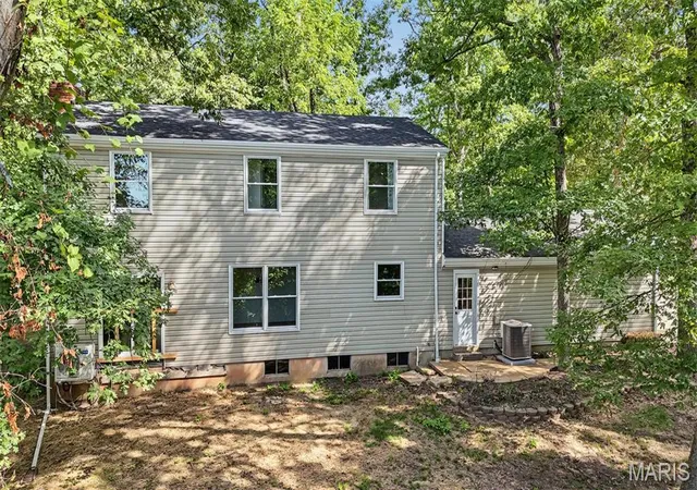 Photo 2 of Single family home for sale at 19307 Luetkemeier Ln, Marthasville, MO 63357 | MLS# MIS26063106 | Listing updated on 2026-10-04