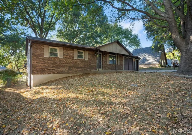 Photo 3 of Single family home for sale at 205 S Forester Dr, Cape Girardeau, MO 63701 | MLS# MIS26063110 | Listing updated on 2026-10-02