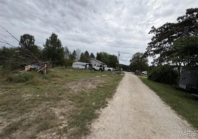 Photo 3 of House for sale at 29597 Deerfield Ln, Warrenton, MO 63383 | MLS# MIS26063112 | Listing updated on 2026-10-02
