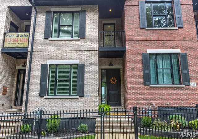 Photo 1 of Townhouse for sale at 290 N Main St, Cape Girardeau, MO 63701 | MLS# MIS26063117 | Listing updated on 2026-10-06