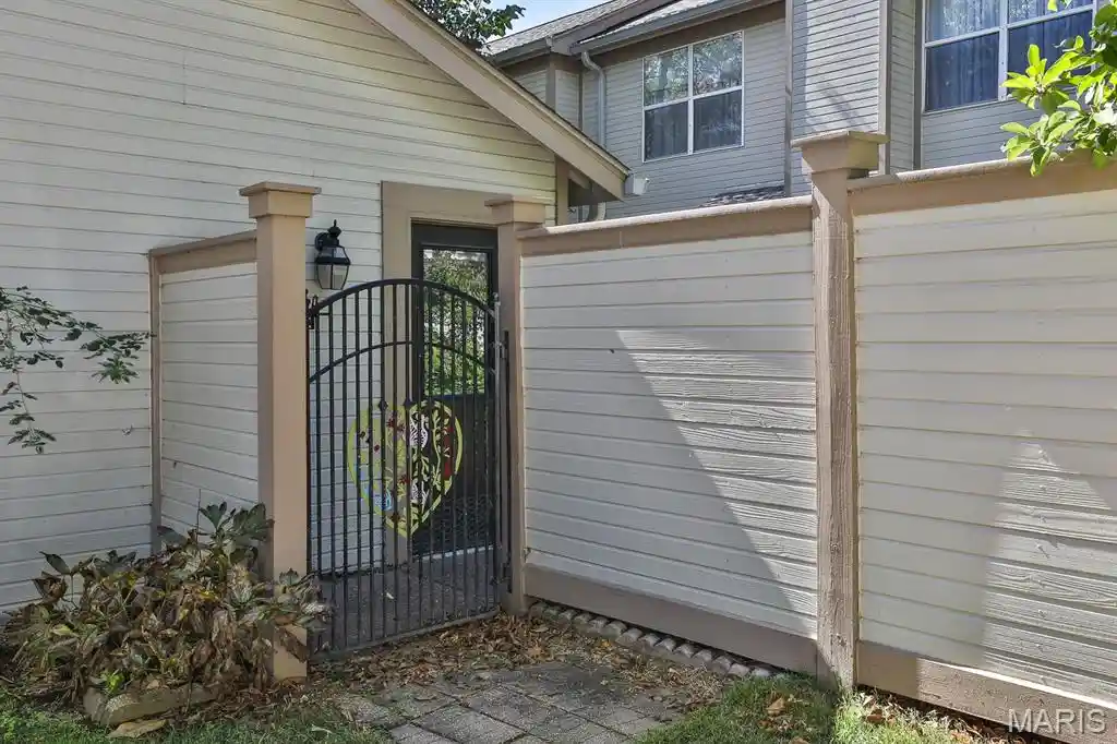 Listing Photo 33 - Condo for sale in 5420 Kenrick Parke Dr located at 5420 Kenrick Parke Dr, Saint Louis, MO 63119 - Unit 5420 Kenrick Parke Dr
