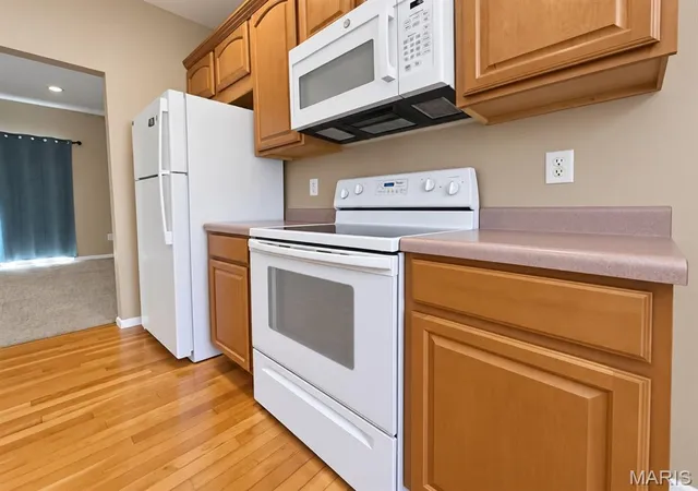 Photo 3 of Townhouse for sale at 621 Titan Dr, O Fallon, IL 62269 | MLS# MIS26063131 | Listing updated on 2026-10-07