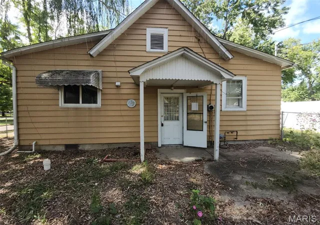 Photo 1 of Single family home for sale at 600 N 11th Street, Herrin, IL 62948 | MLS# MIS26063157 | Listing updated on 2026-10-01