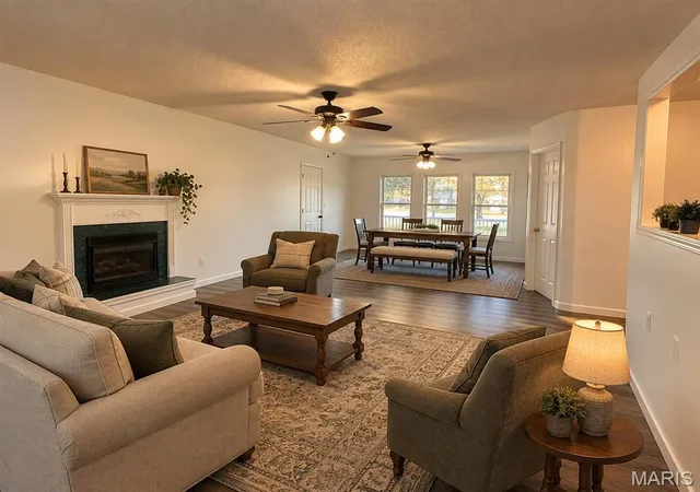 Photo 3 of Single family home for sale at 302 Roosevelt Ave, Warrenton, MO 63383 | MLS# MIS26063166 | Listing updated on 2026-10-07