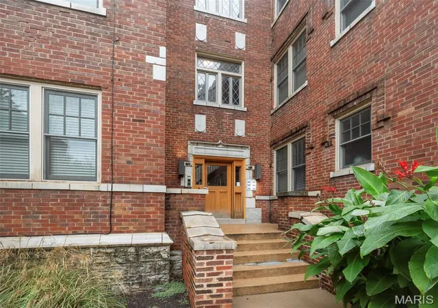 Photo 3 of Condo for sale at 4101 Magnolia Ave #206, Saint Louis, MO 63110 | MLS# MIS26063167 | Listing updated on 2026-10-22