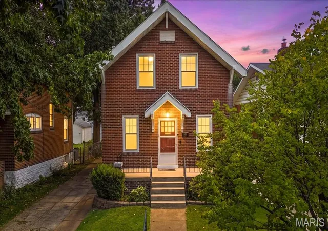 Photo 1 of Sale Pending at 4948 Neosho St, Saint Louis, MO 63109 | MLS# MIS26063180 | Listing updated on 2026-10-05