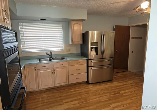 Photo 3 of Single family home for sale at 1760 Layven Ave, Florissant, MO 63031 | MLS# MIS26063181 | Listing updated on 2026-09-30