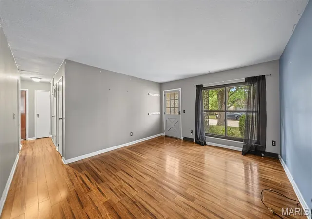 Photo 3 of Single family home for sale at 5 Redbud Ln, Rolla, MO 65401 | MLS# MIS26063186 | Listing updated on 2026-10-02