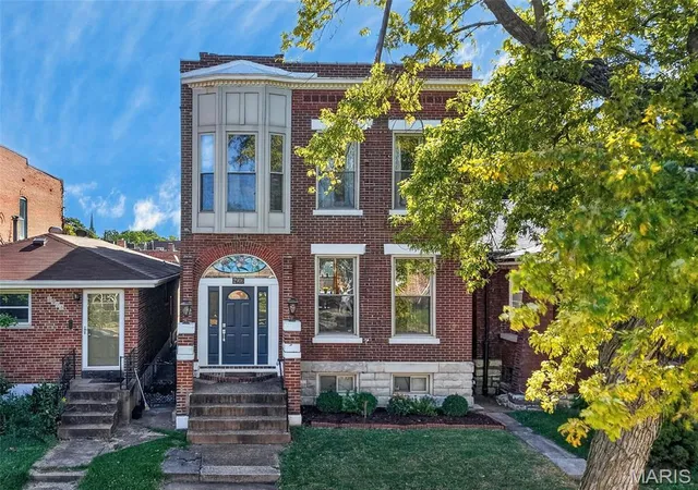 Photo 1 of Sale Pending at 2906 Virginia Ave, Saint Louis, MO 63118 | MLS# MIS26063188 | Listing updated on 2026-10-05