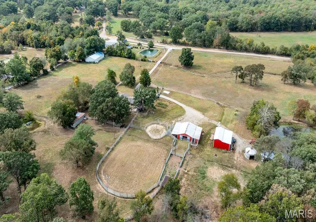 Photo 3 of Single family home for sale at 2160 Highway, Bismarck, MO 63624 | MLS# MIS26063193 | Listing updated on 2026-10-03