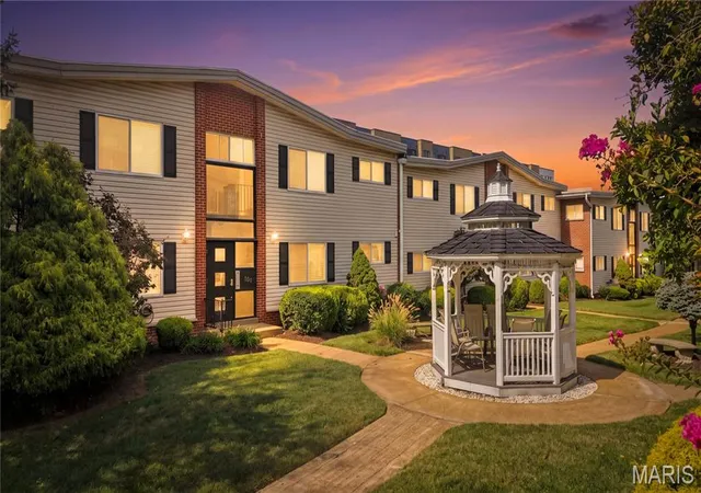 Photo 1 of Condo for sale at 109 E Washington Ave #1N, Saint Louis, MO 63122 | MLS# MIS26063195 | Listing updated on 2026-10-05