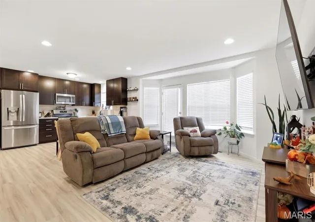 Photo 4 of Single family home for sale at 600 Summer Breeze Ln, Eureka, MO 63025 | MLS# MIS26063207 | Listing updated on 2026-10-06