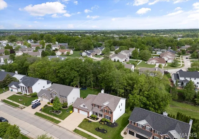 Photo 4 of Single family home for sale at 4041 Stonecroft Dr, Saint Charles, MO 63304 | MLS# MIS26063218 | Listing updated on 2026-10-01