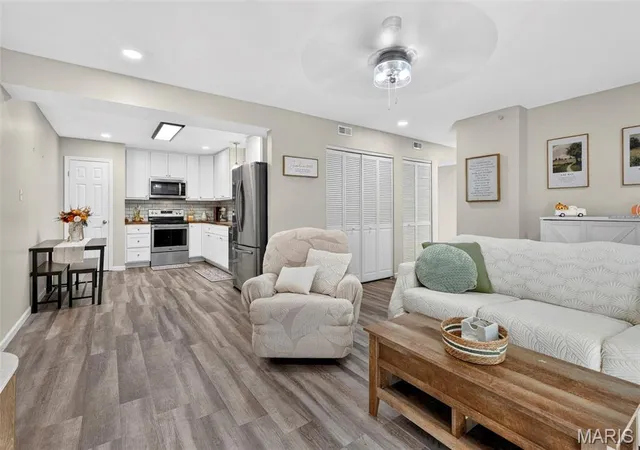 Photo 4 of Condo for sale at 10 Eagle Rock Cvs #302, Valley Park, MO 63088 | MLS# MIS26063219 | Listing updated on 2026-10-02