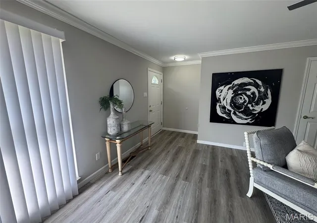 Photo 3 of Single family home for sale at 11923 Barkman Dr, Saint Louis, MO 63146 | MLS# MIS26063220 | Listing updated on 2026-10-07