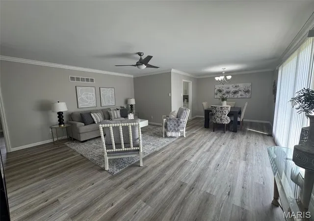 Photo 4 of Single family home for sale at 11923 Barkman Dr, Saint Louis, MO 63146 | MLS# MIS26063220 | Listing updated on 2026-10-07
