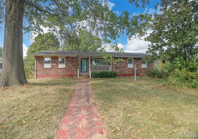 Photo 1 of Single family home for sale at 103 S Roosevelt St, Desloge, MO 63601 | MLS# MIS26063225 | Listing updated on 2026-10-01