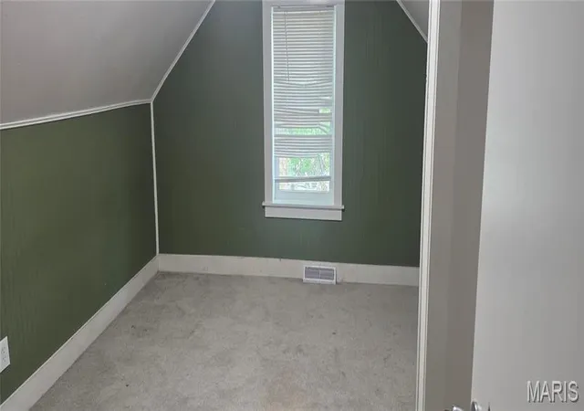 Photo 2 of Single family home for sale at 2325 E 25th Street, Granite City, IL 62040 | MLS# MIS26063234 | Listing updated on 2026-10-01