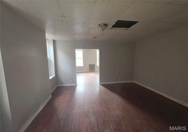 Listing Photo 5 - Condo for sale in building located at 4138 Oregon Ave, Saint Louis, MO 63118
