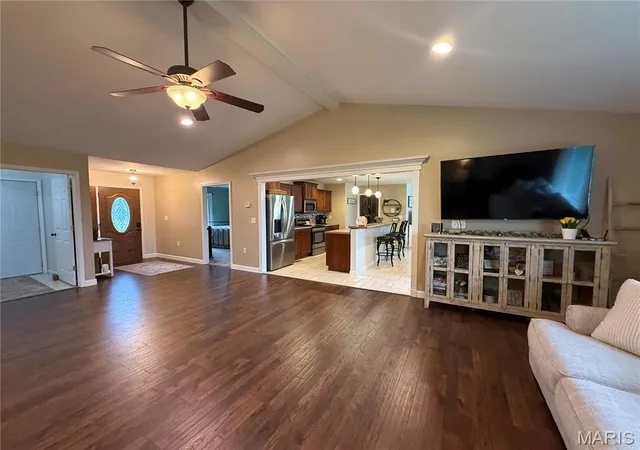 Photo 3 of Single family home for sale at 5752 Clear Crk, Hannibal, MO 63401 | MLS# MIS26063242 | Listing updated on 2026-10-02