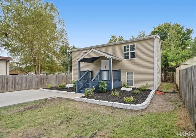 Photo 3 of Single family home for sale at 2548 Hemlock Ave, Granite City, IL 62040 | MLS# MIS26063251 | Listing updated on 2026-10-07